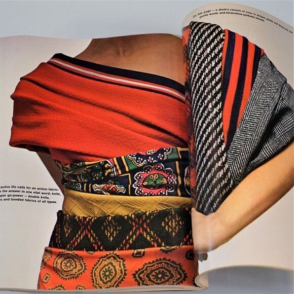 Simplicity Sewing Book 1969 Illustrated Paperback - Picture 13 of 13